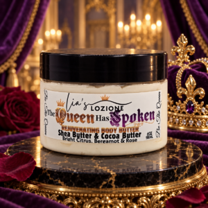 Jar of The Queen Has Spoker Whipped Body Butter, size 4 OZ, by Lia's Lozione. The Scent is Bright citrus notes of Bergamot, and Sweet Orange Oil lead to a delicate fragrance with mid notes of Iris, White Rose and Mediterranean Fig. A soft powdery finish of Woods.